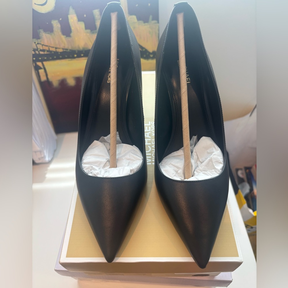 Michael Kors Alina Flex Pump Leather 7.5